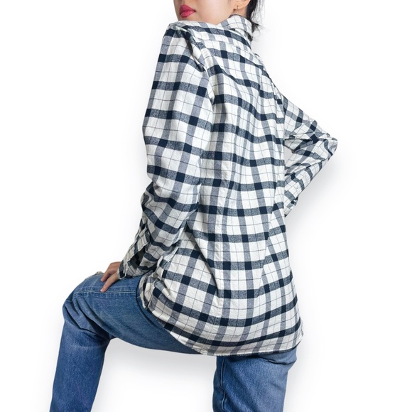 Filson Alaskan Guide Flannel Shacket in Cream/Black Size M - Picture 16 of 16